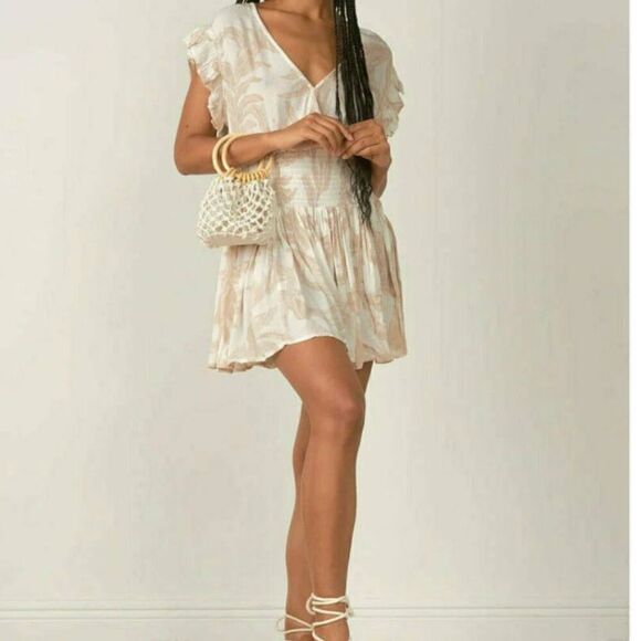 Elan Tan and white tropical print smocked waist wrap top mini dress NWT size XS - Picture 2 of 16